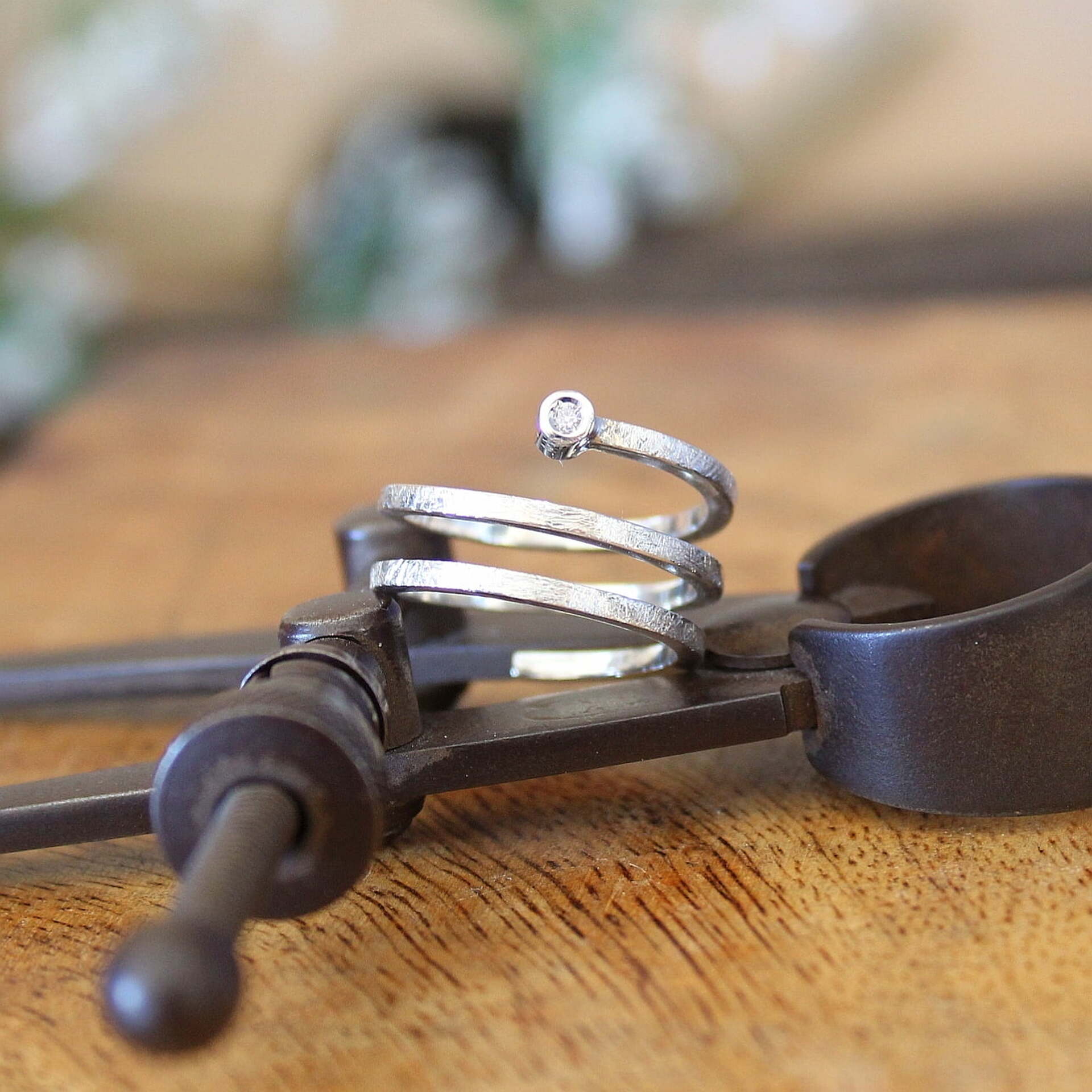 Joyas artesanales Anillo Bet Plata y Diamante