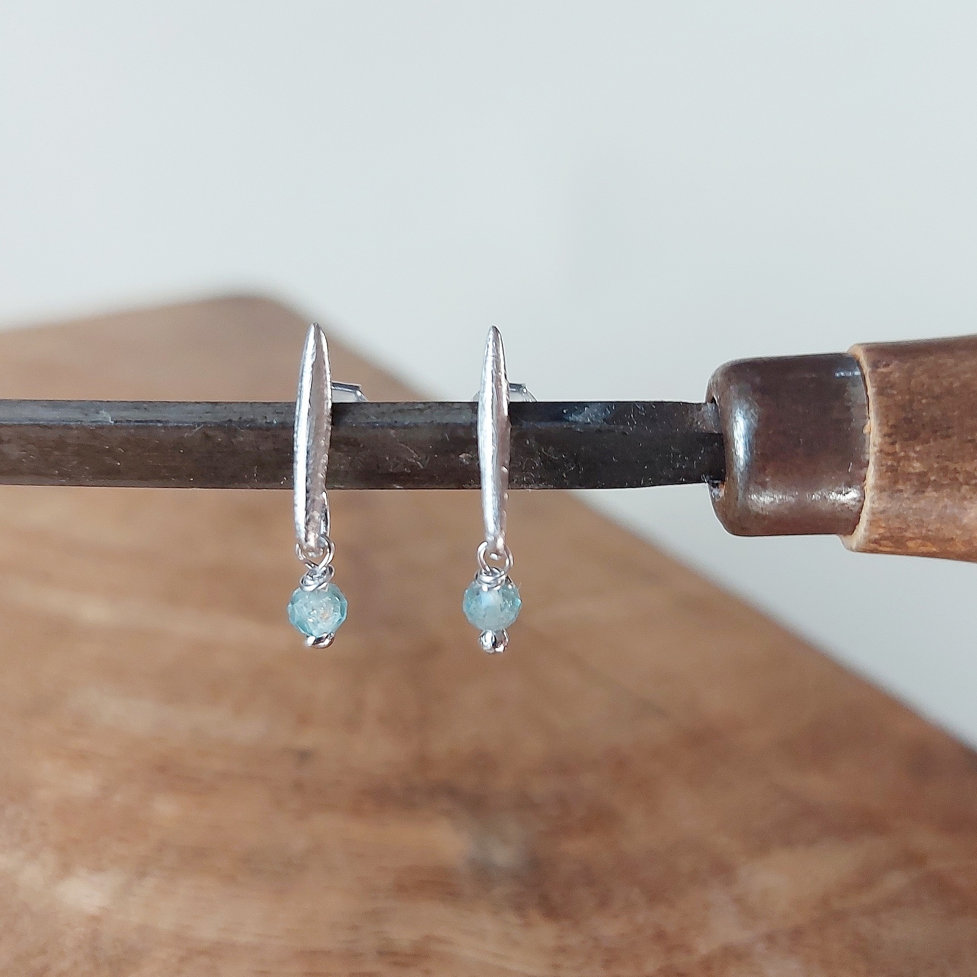 pendientes artesanales gatnau