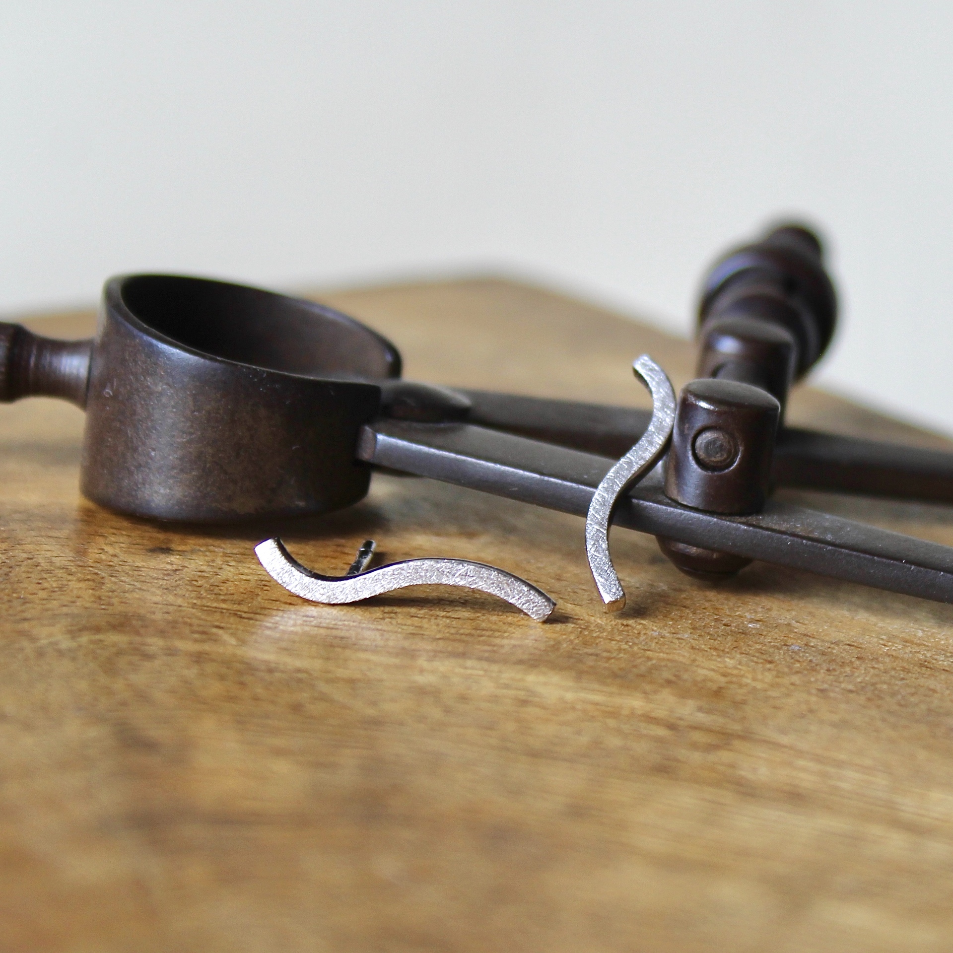 pendientes artesanales de plata gatnau