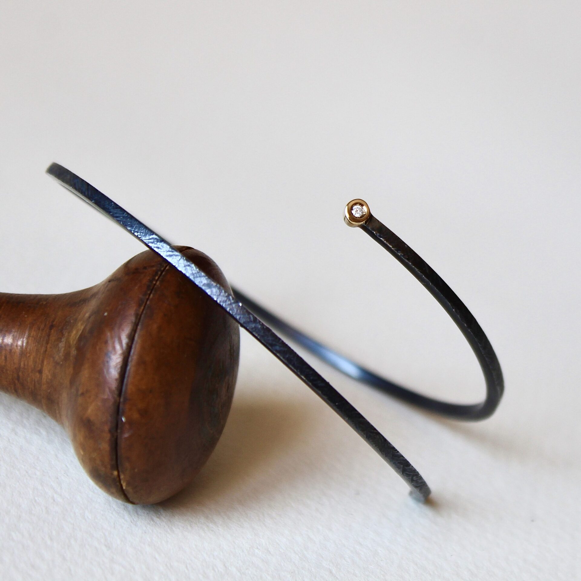 Joyas artesanales Pulsera Bruna Oro, Diamante y Plata