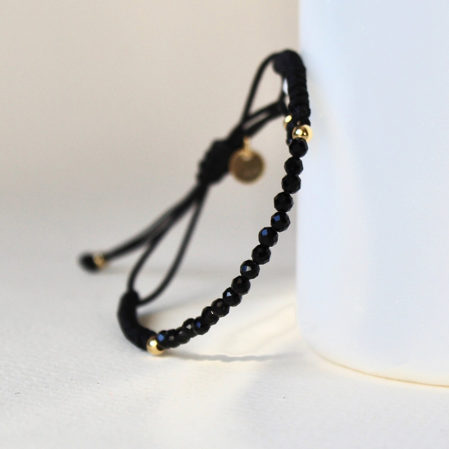 Joyas artesanales Pulsera Martina Espinela y Plata con Baño de Oro