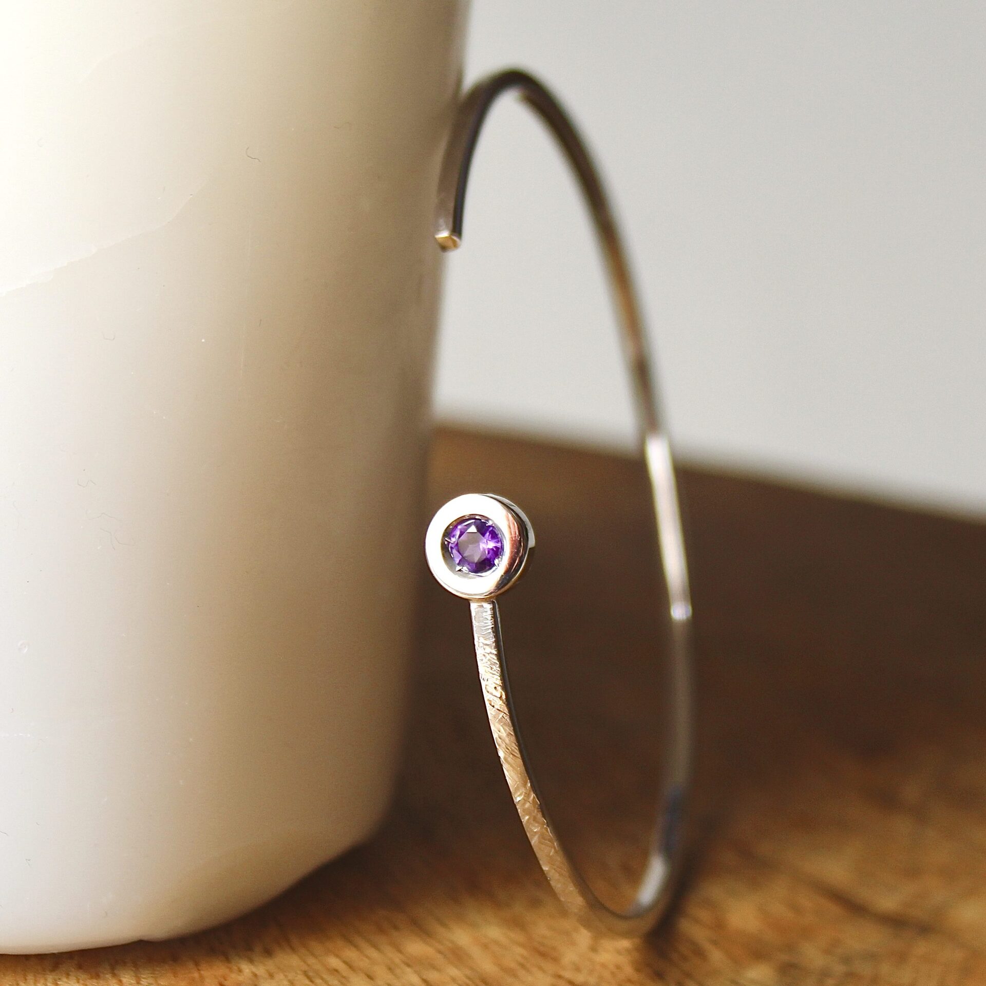 Joyas hechas a mano Pulsera Fiona Plata y Amatista