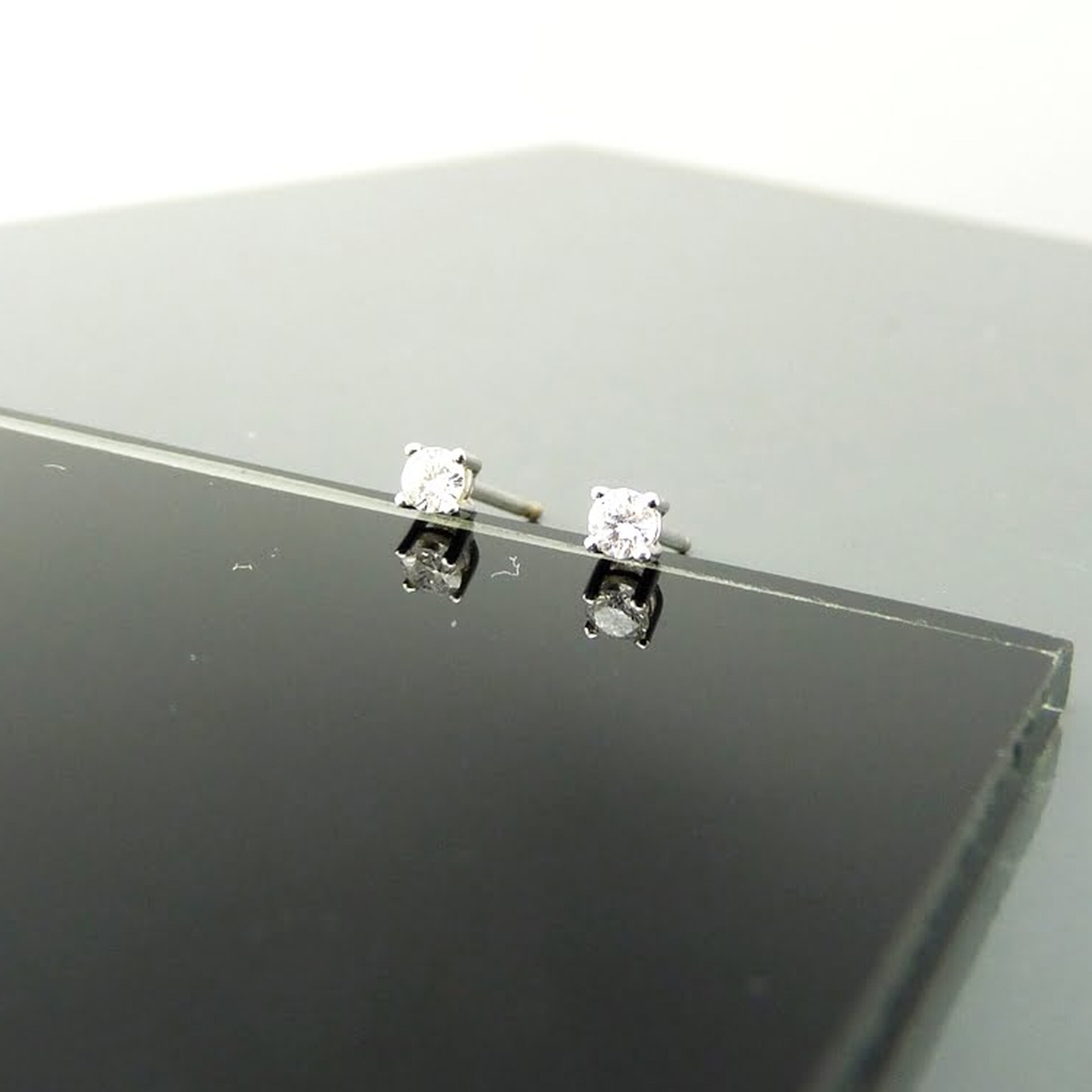 Joyas artesanales Pendientes Juliette Oro y Diamante