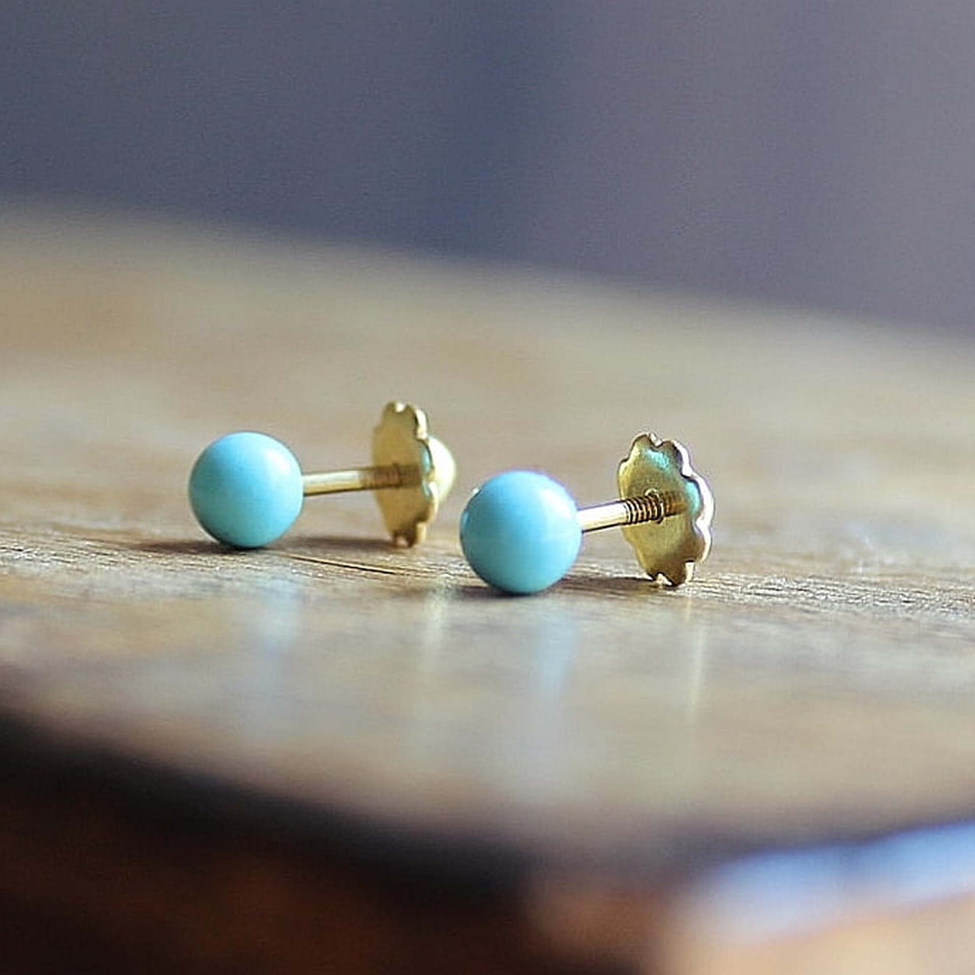 Pendiente turquesa oro