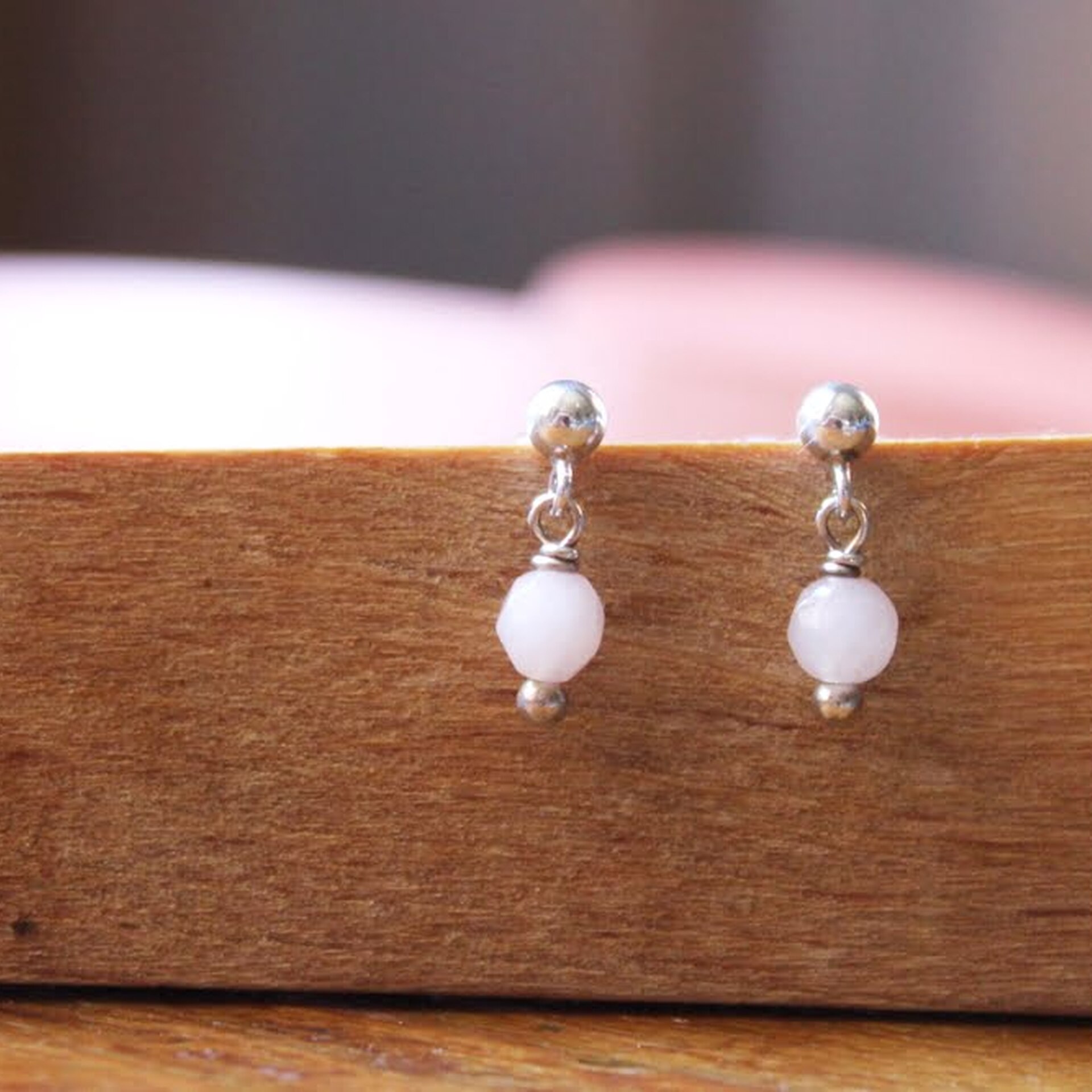 Pendientes Camile cuarzo rosa niña