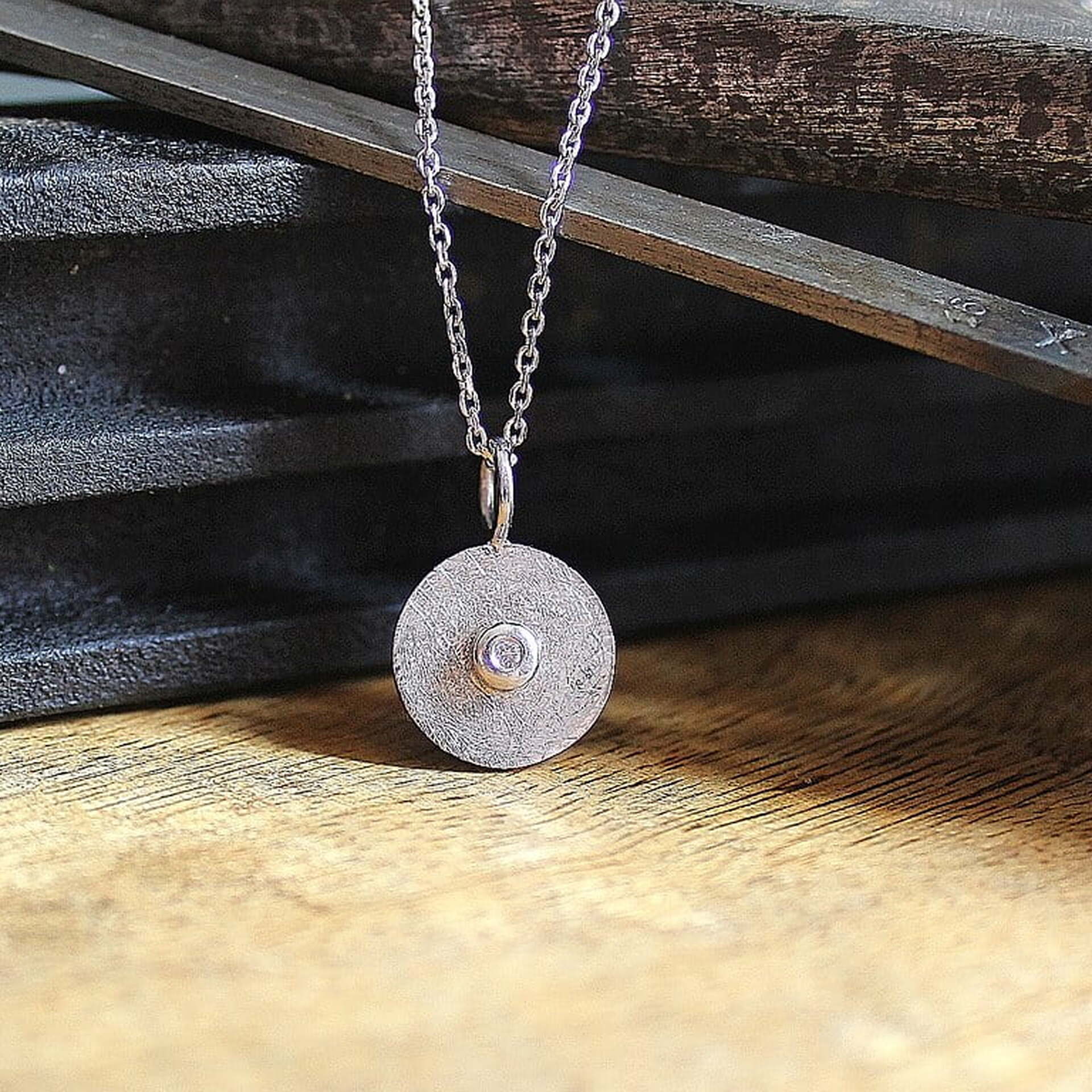 Joyas artesanales Colgante Quer Plata y Diamante