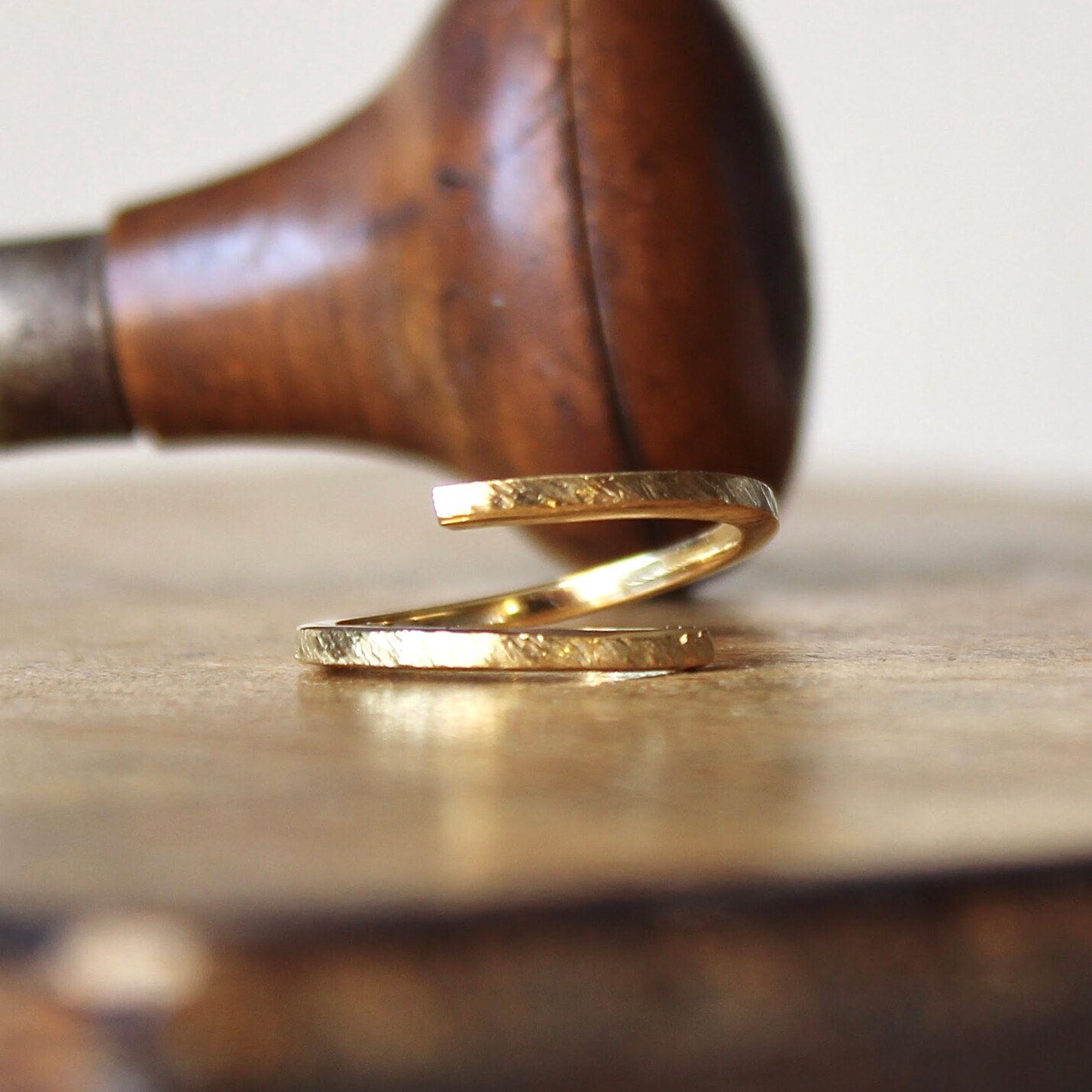 Joyas artesanales Anillo Aixa Plata con Baño de Oro