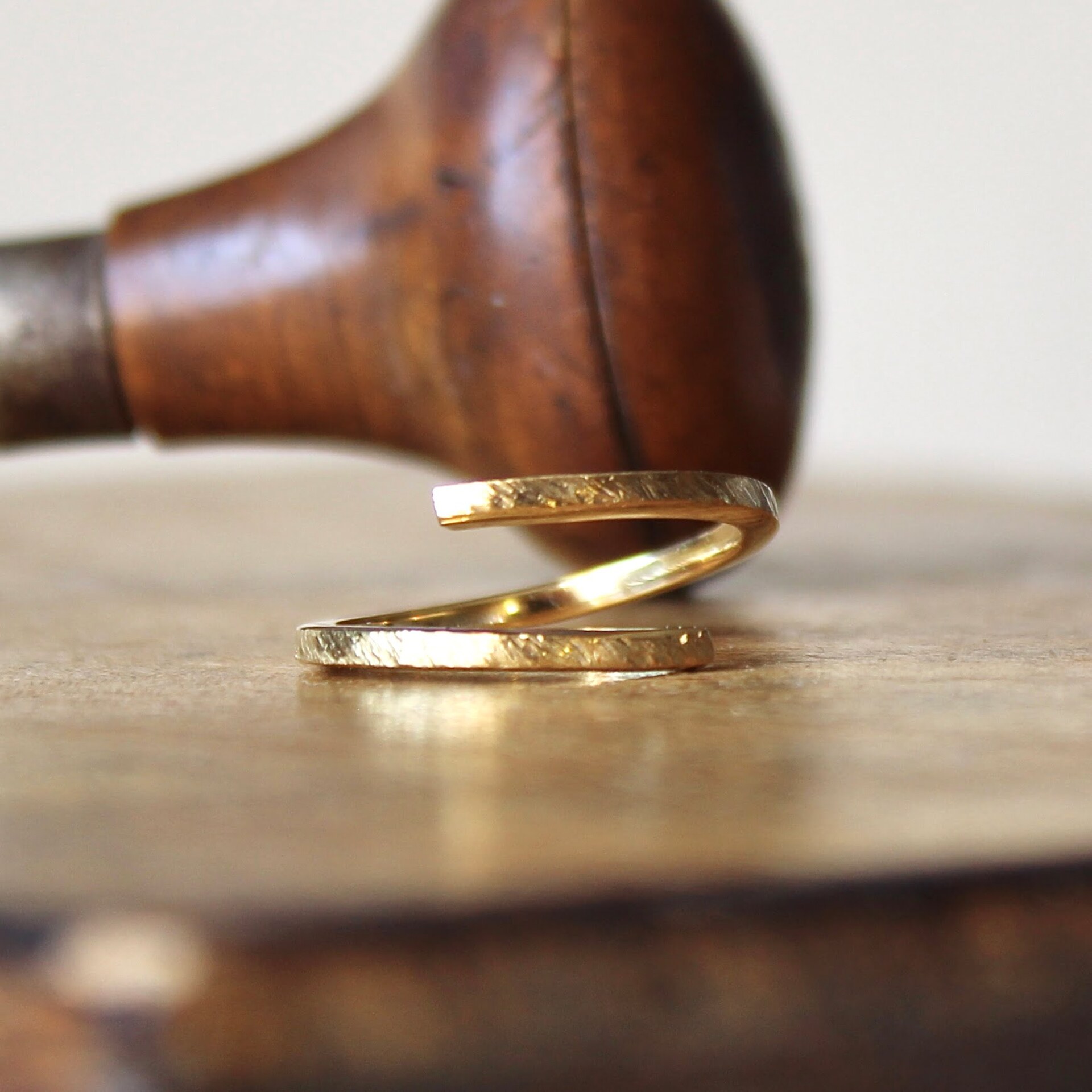 Joyas artesanales Anillo Aixa Plata con Baño de Oro