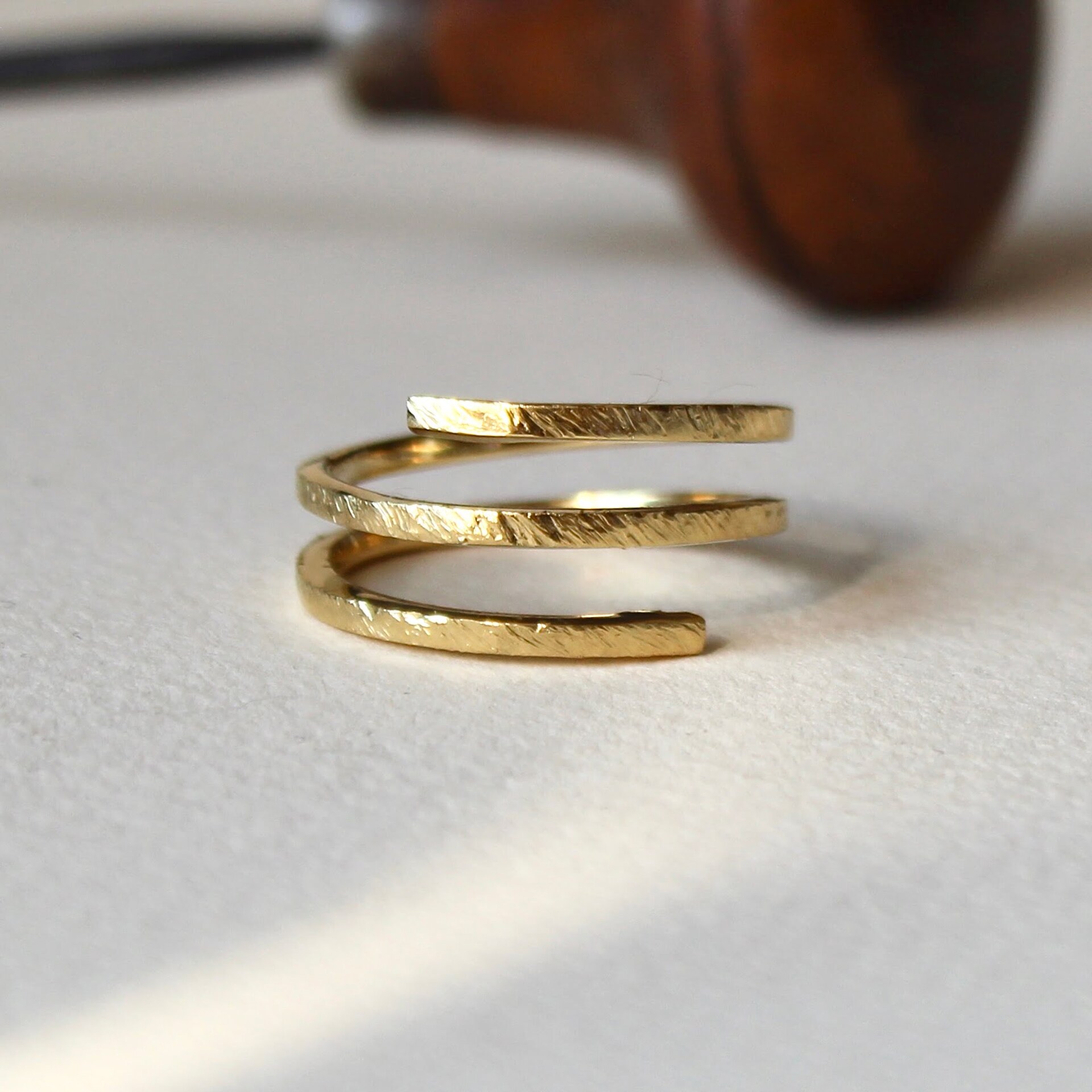 Joyas artesanales Anillo Ànnia Plata con Baño de Oro