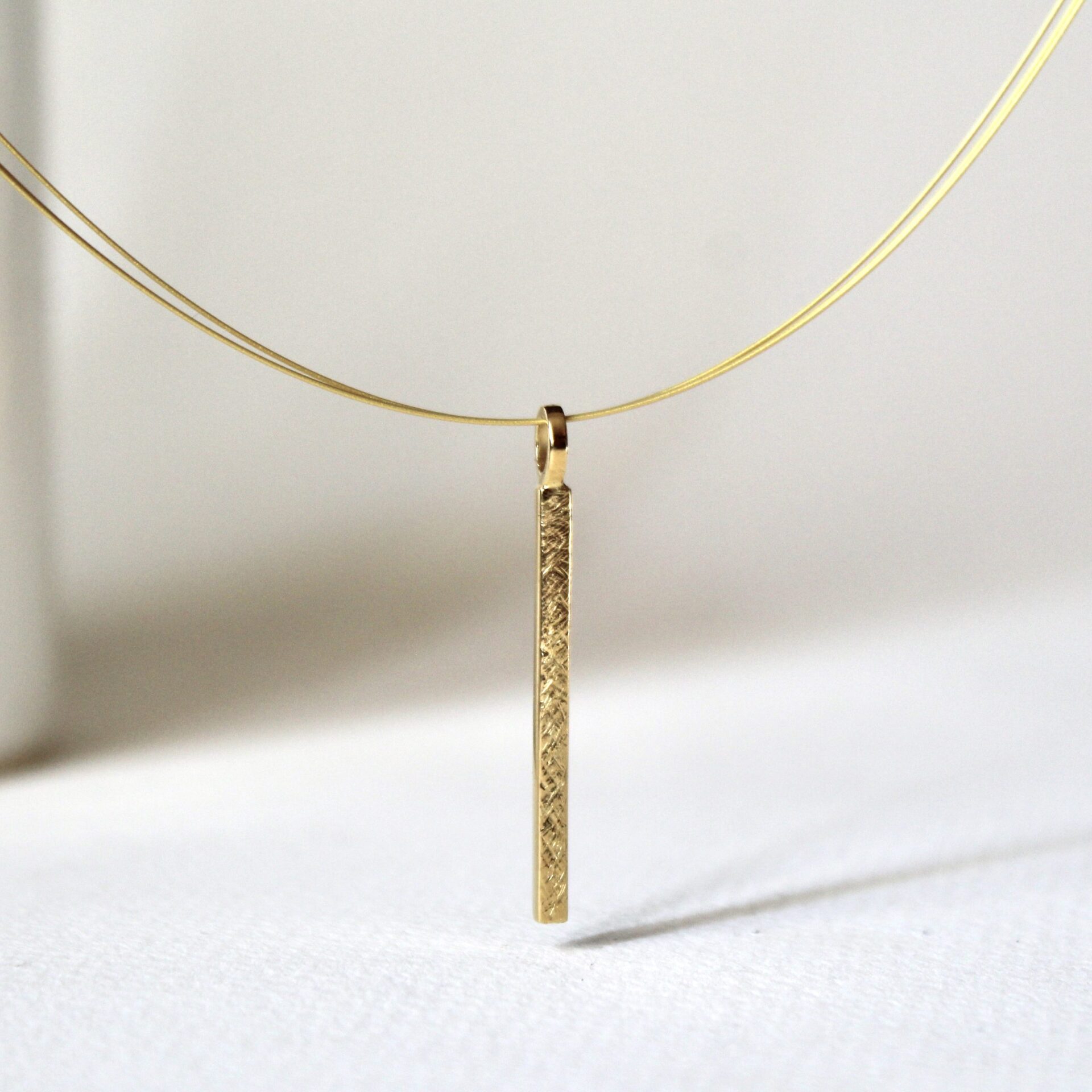 Joyas hechas a mano Colgante Rusk Grande Plata con Baño de Oro gargantilla Oro